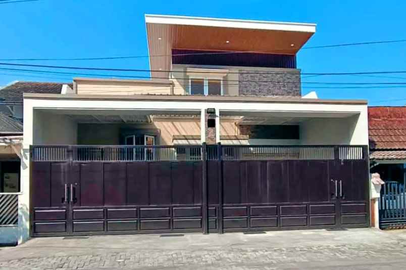 rumah nyaman tengah kota di rejomulyo semarang