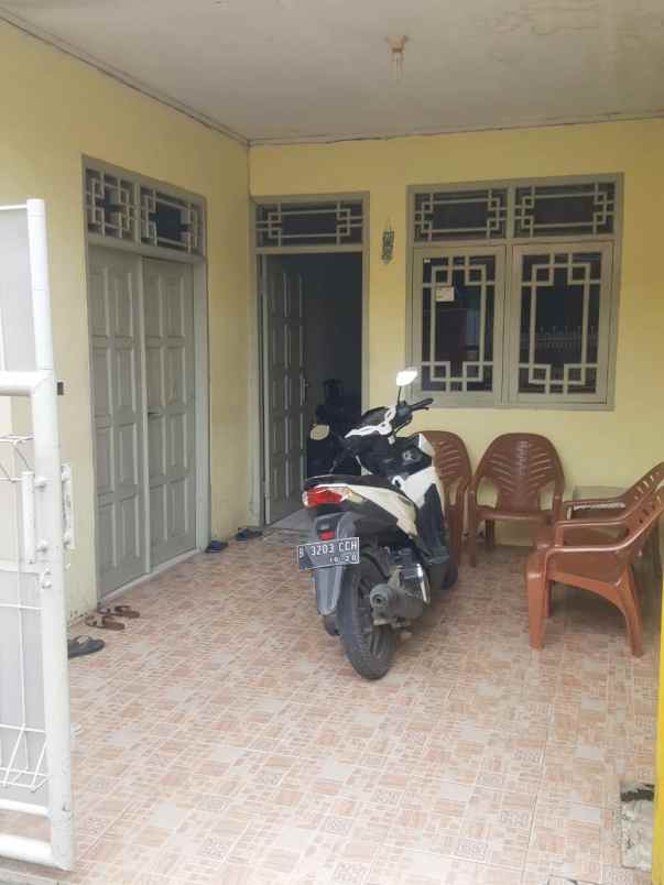 rumah perumnas jl kakaktua