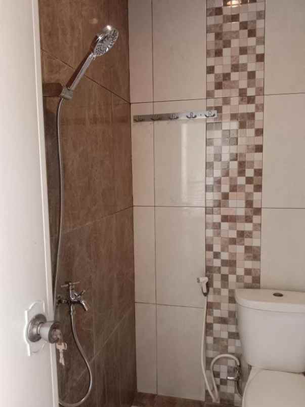 rumah siap huni di griya bintara bekasi barat