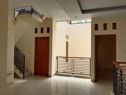 rumah siap huni di griya bintara bekasi barat