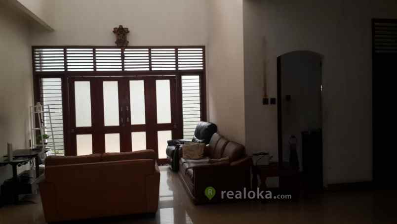 rumah slipi
