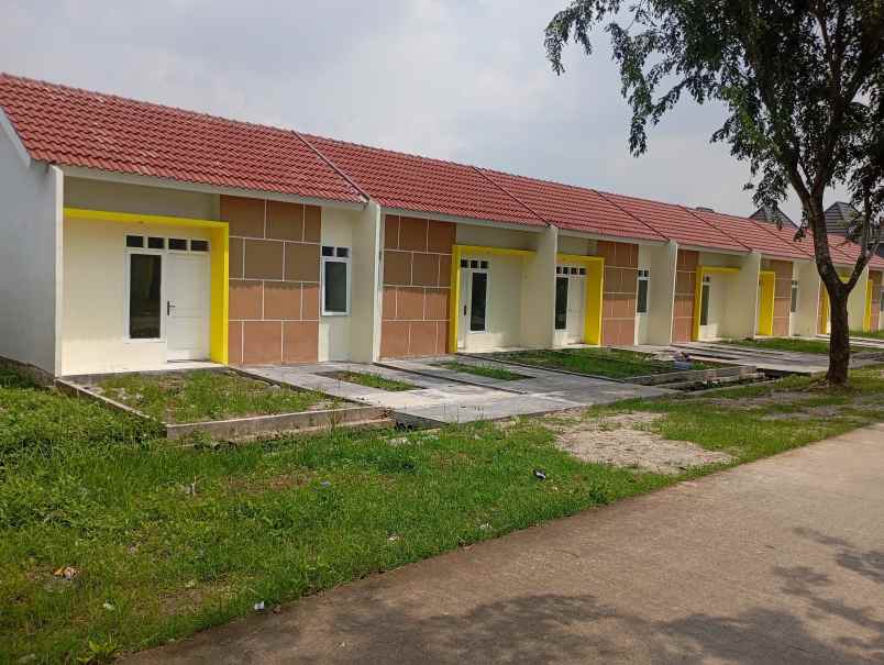 rumah strategis dekat sekolah dengan cicilan flat