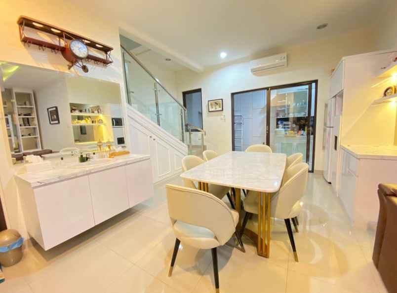 rumah tamnansari karang tengah