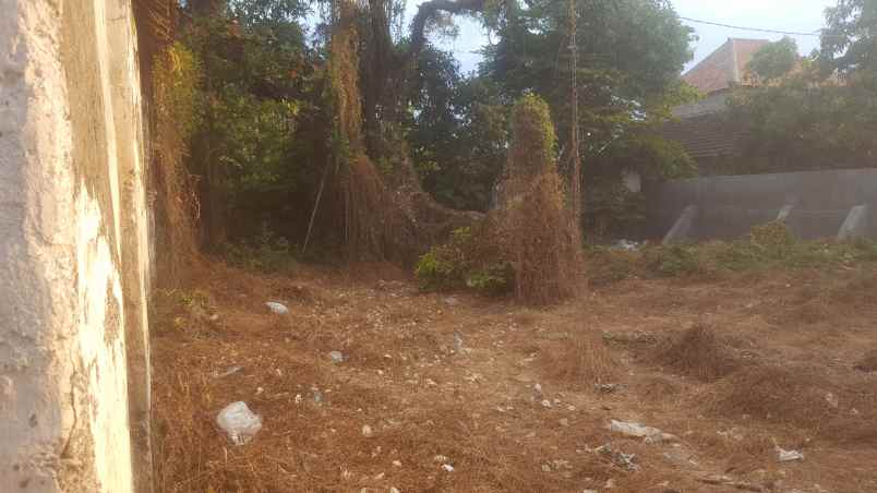 rumah tepi jalan raya ahmad yani