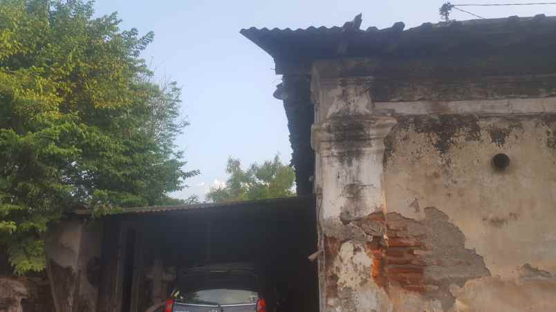 rumah tepi jalan raya ahmad yani