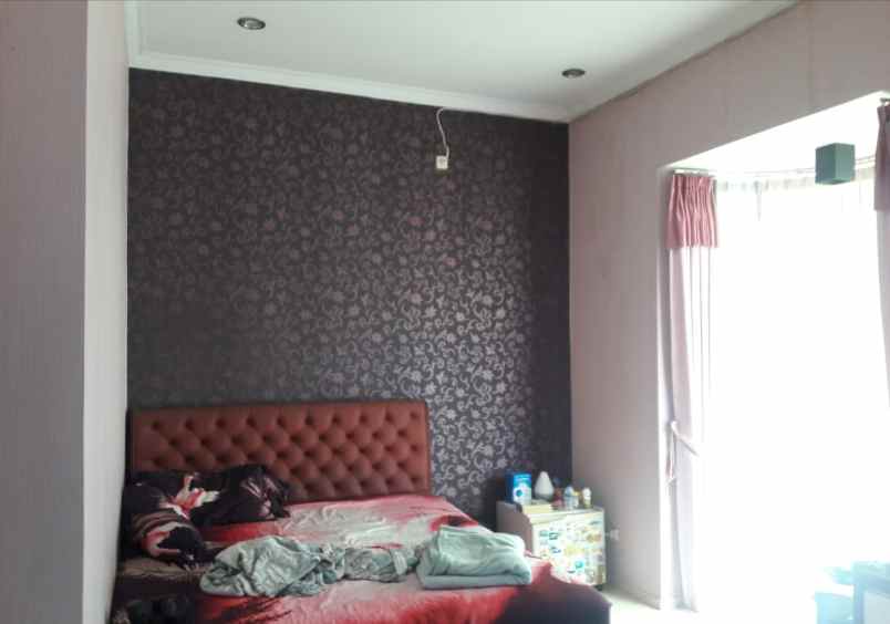 rumah tinggal di jalan surya sumantri dekat pasteur