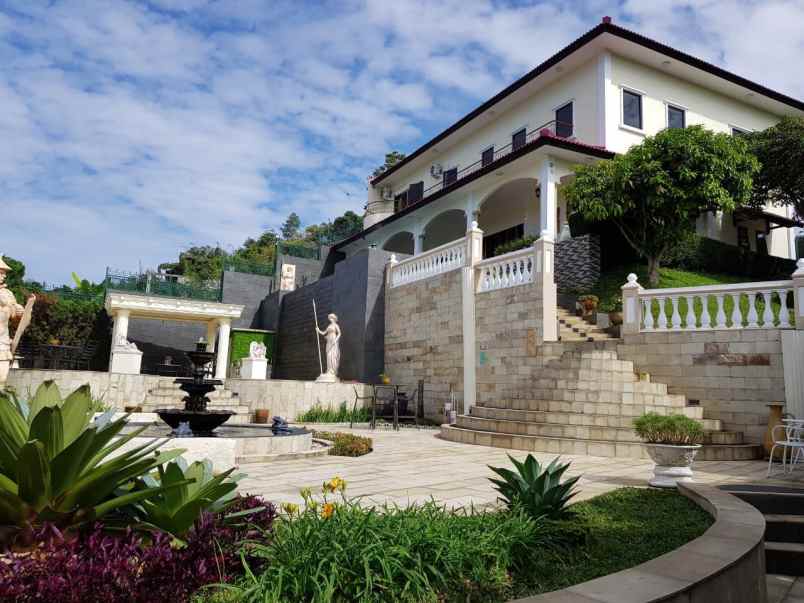 rumah villa lembang view keren