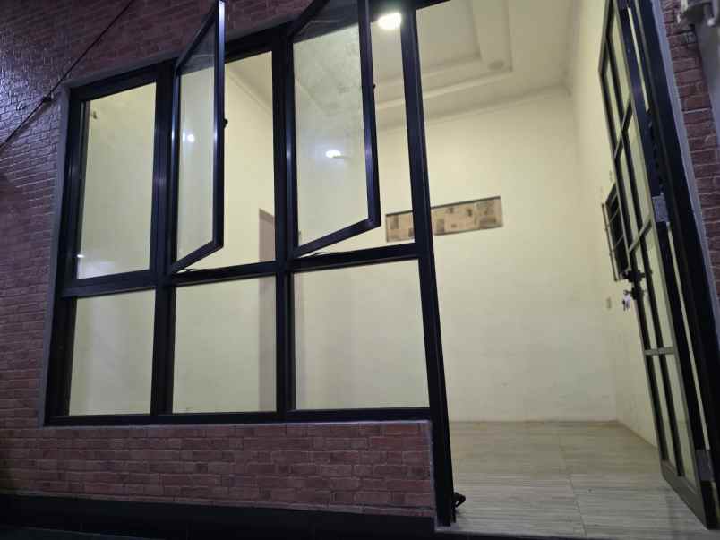 sewa rumah kantor usaha dekat halim