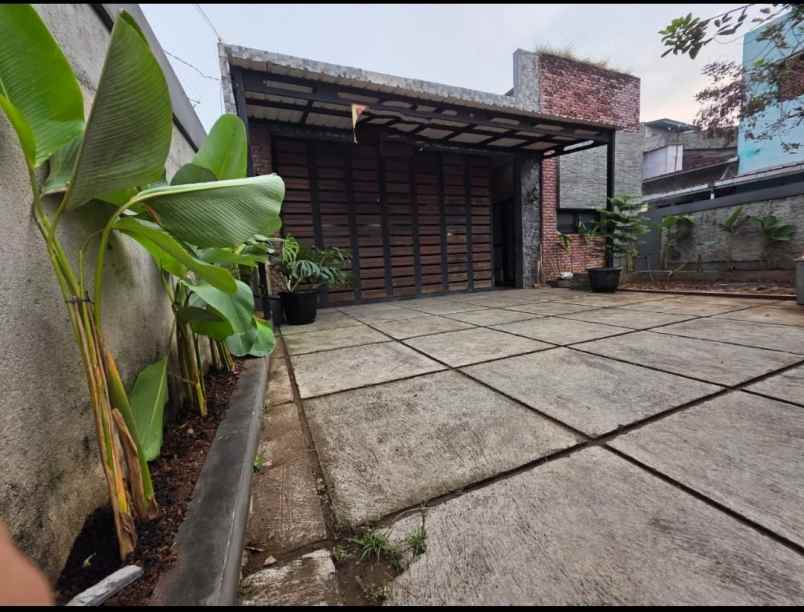 sewa rumah kantor usaha dekat halim