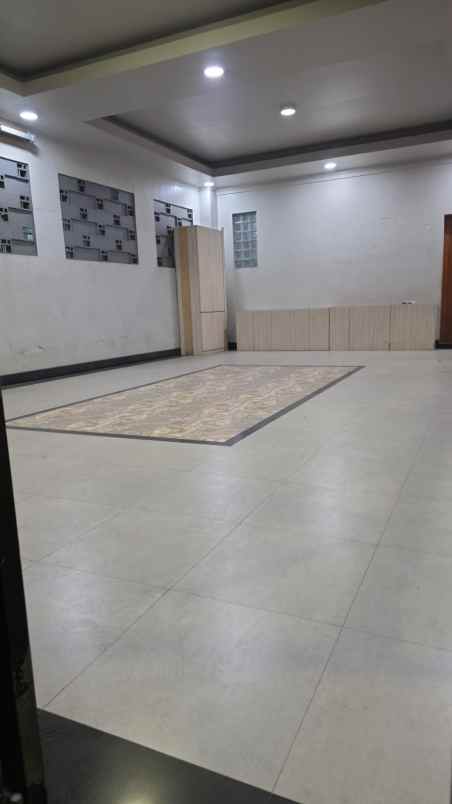 sewa rumah kantor usaha dekat halim
