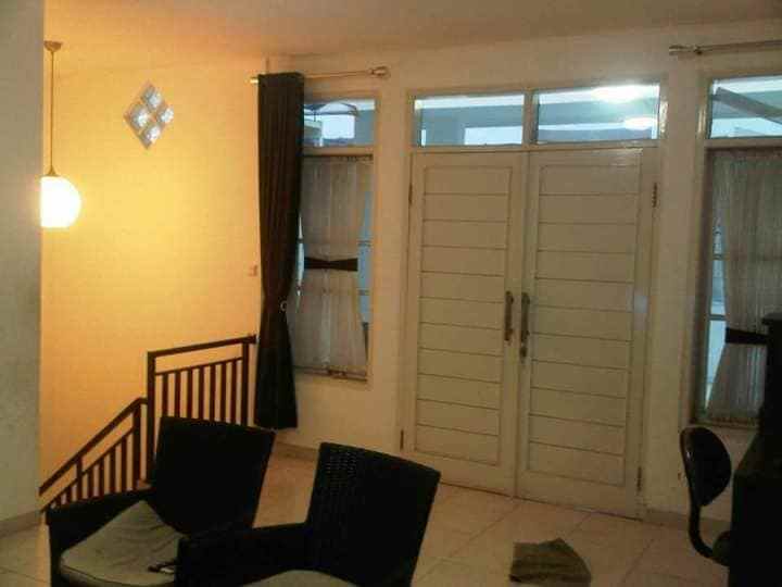 turun harga rumah 2 lantai jati sari buah batu bandung