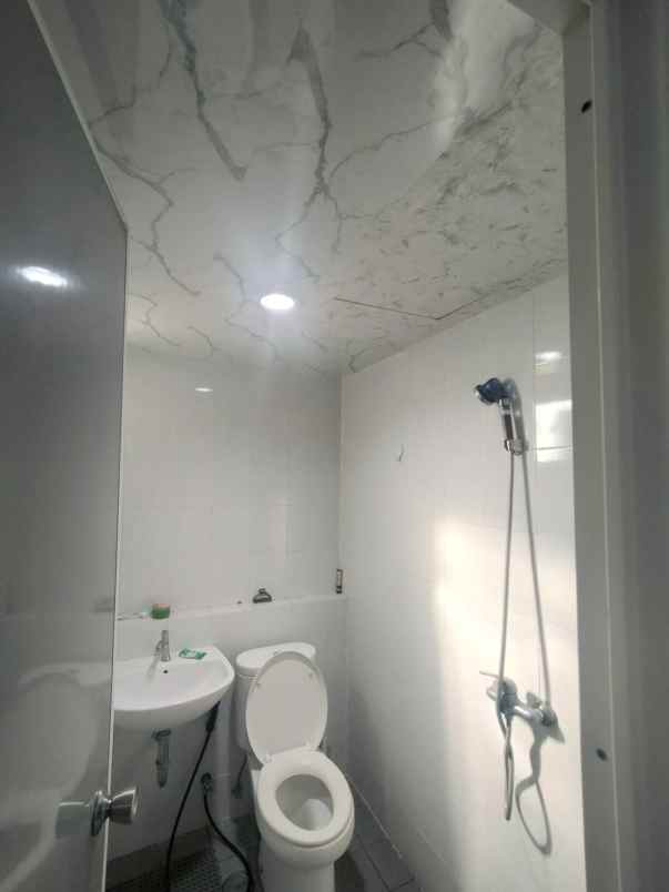 apartemen gunawangsa merr tower a lantai 18 view poll