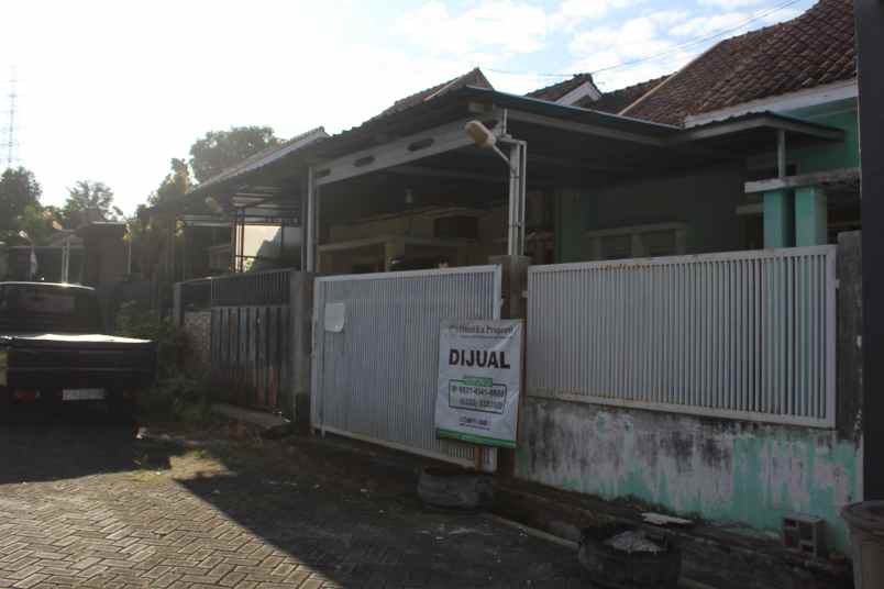 bwi a 440 dijual rumah di daerah perum djati kahyangan