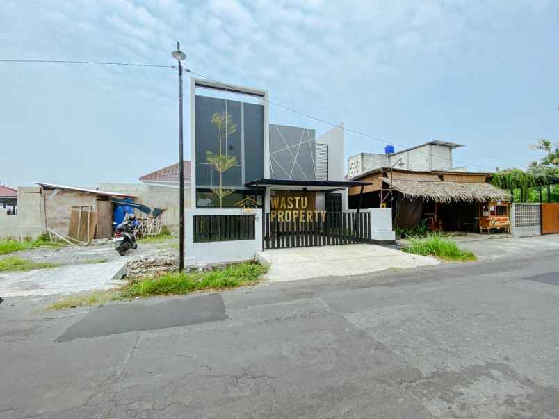 couple babadan rumah dijual di kalasan lokasi favorit