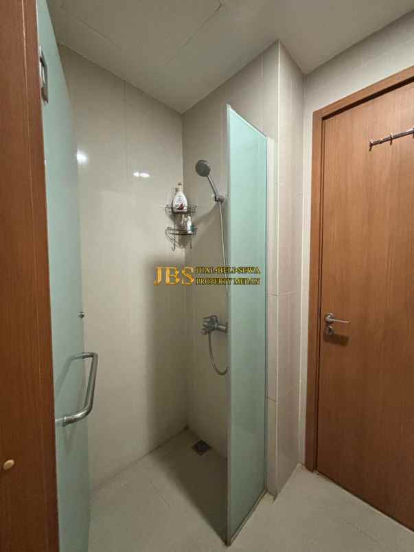 dijual apartemen apartemen the reiz condo