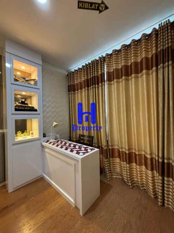 dijual apartemen the reiz condo jalan