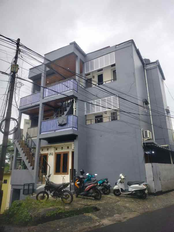 dijual kost poncol