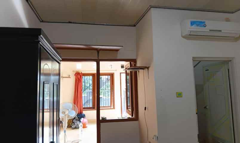 dijual kost poncol