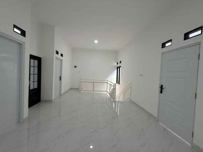 dijual ruko gudang kantor prima harapan regensy