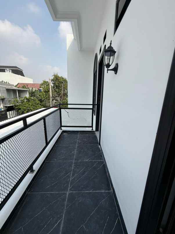 dijual ruko gudang kantor prima harapan regensy
