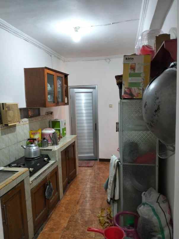 dijual rumah 2 lantai di komplek antapani mas bandung