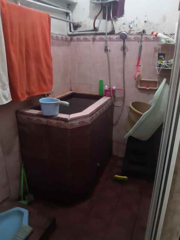 dijual rumah 2 lantai di perumahan taman gading jember