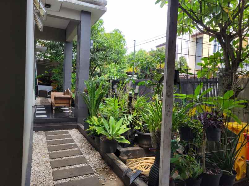 dijual rumah antapani terusan jakarta