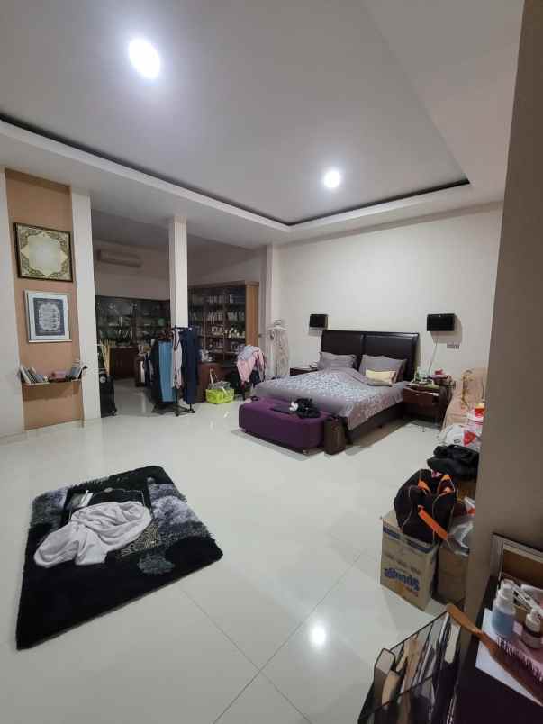 dijual rumah antapani terusan jakarta