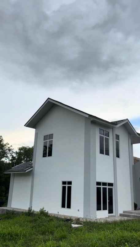 dijual rumah asri di dekat lapangan golf gadut padang