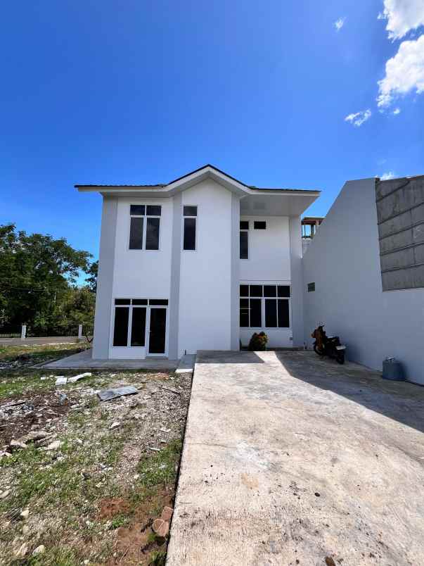 dijual rumah asri di dekat lapangan golf gadut padang