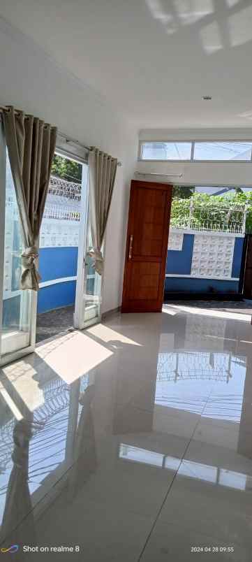 dijual rumah bhakti abri