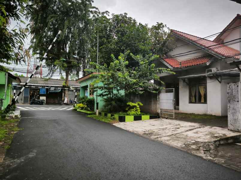 dijual rumah bintang metropol