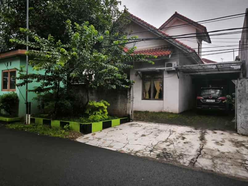 dijual rumah bintang metropol