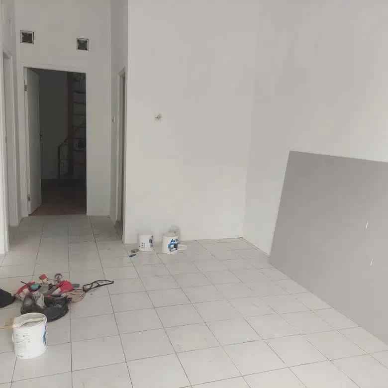 dijual rumah bintang metropol