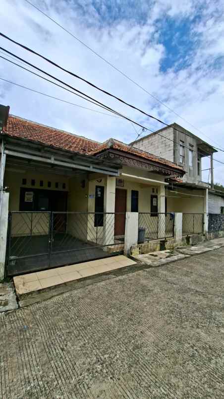 dijual rumah bumi sawangan indah