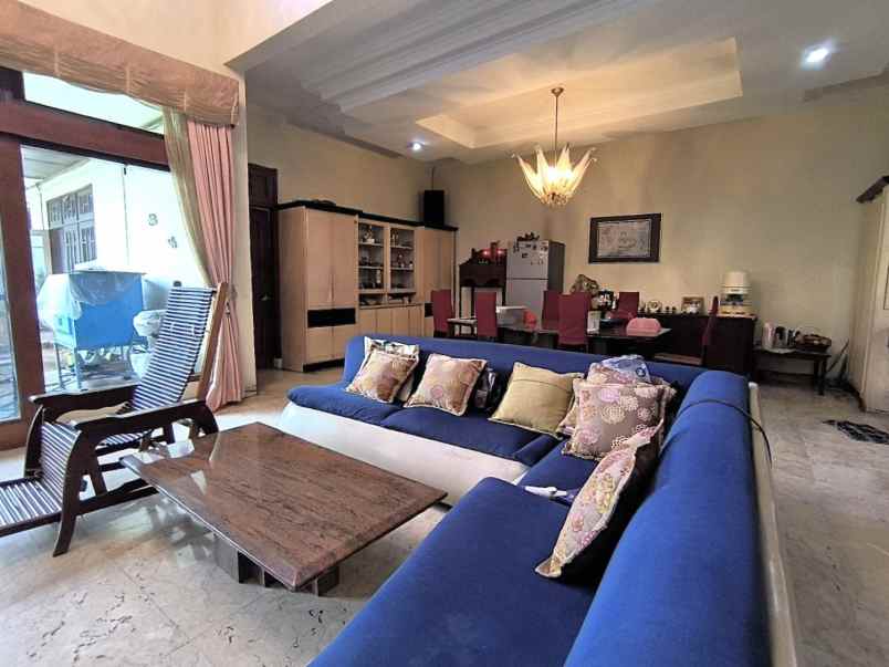 dijual rumah cemapak putih tengah