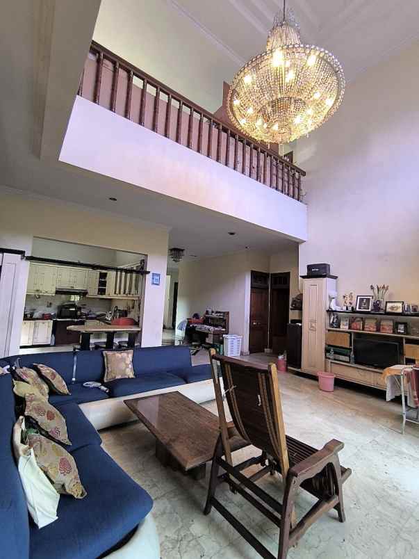 dijual rumah cemapak putih tengah