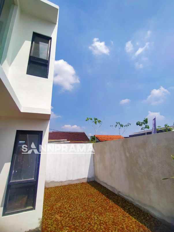 dijual rumah cinangka