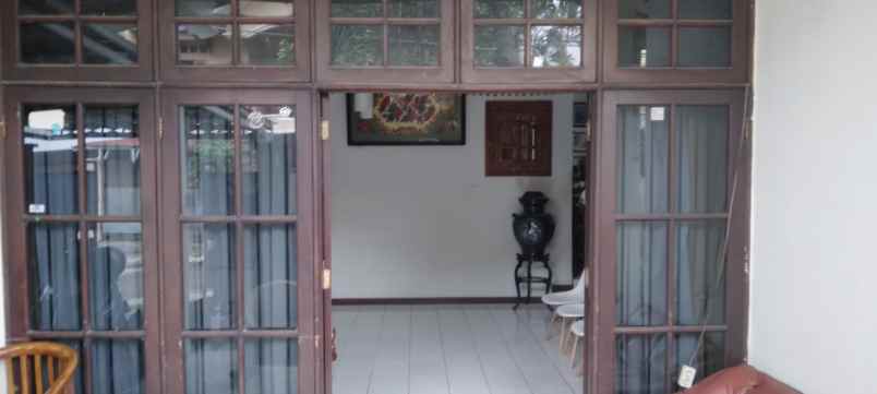 dijual rumah cinere depok