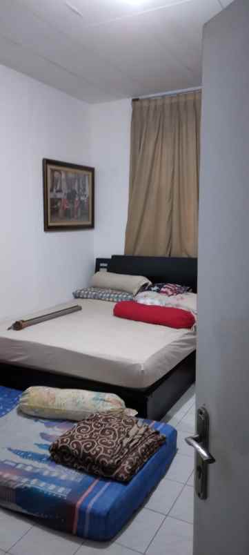 dijual rumah cinere depok