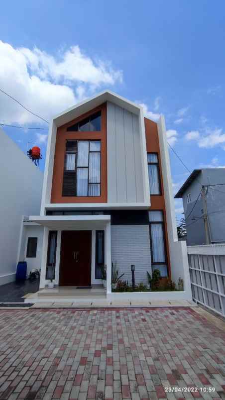 dijual rumah cisaranten bandung