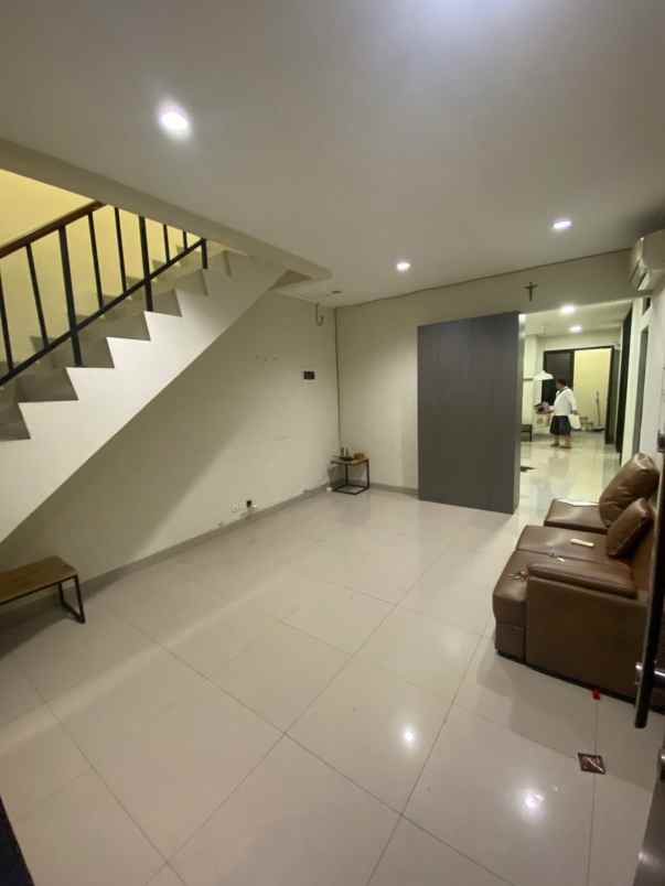 dijual rumah cluster balsa