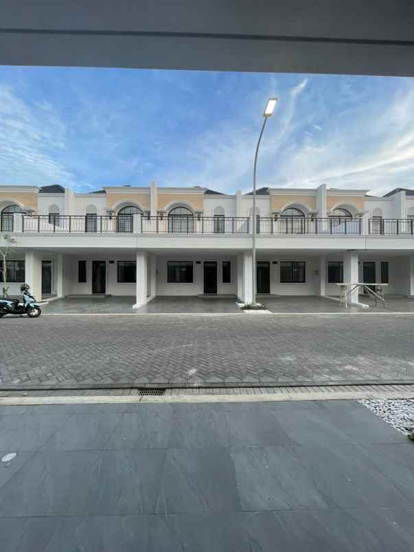 dijual rumah cluster bukit nirmala pik2