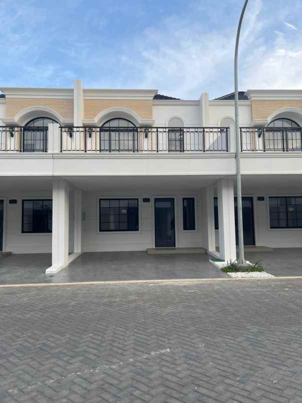 dijual rumah cluster bukit nirmala pik2