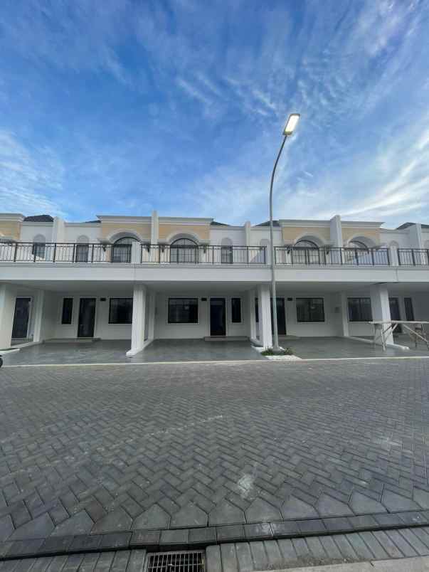 dijual rumah cluster bukit nirmala pik2