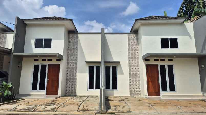 dijual rumah cluster kiana jl raya