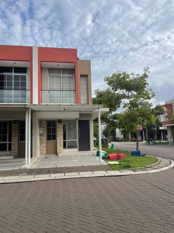 dijual rumah cluster miami pik2