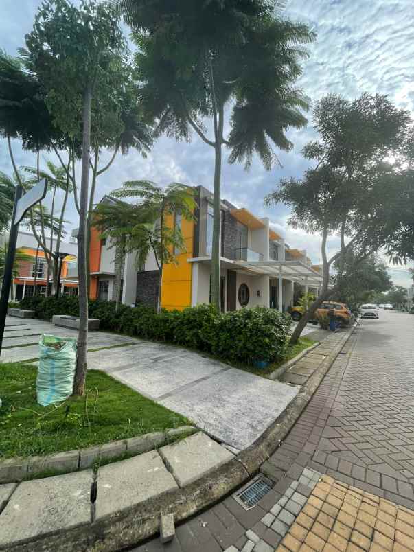 dijual rumah cluster miami pik2