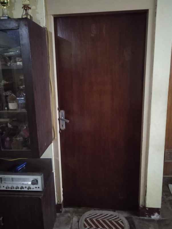 dijual rumah dekat terminal mrt lebak bulus