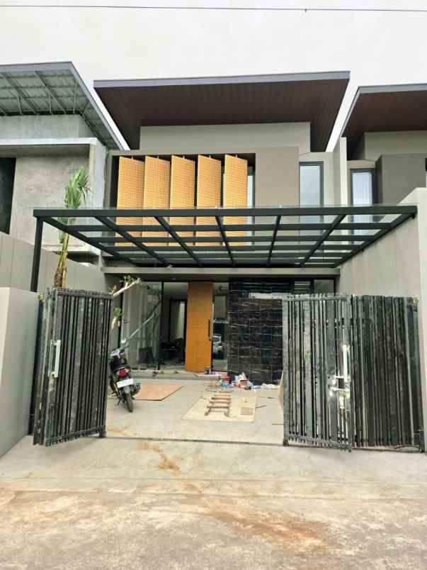 dijual rumah depok maguwoharjo sleman